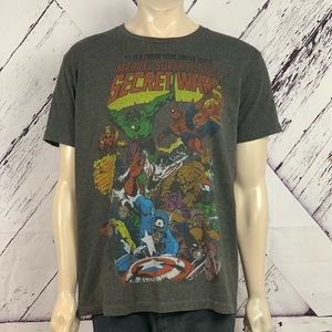 Marvel superheroes “Secret Wars” tee